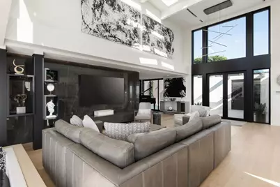 2684 Costebelle Drive, La Jolla, CA 92037 - Photo 13