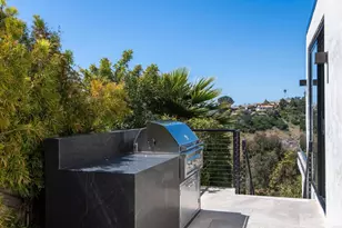 2684 Costebelle Dr, La Jolla, CA 92037 - Photo 45