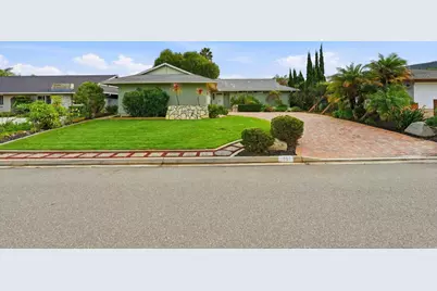 1051 La Reina Drive, San Marcos, CA 92078 - Photo 3