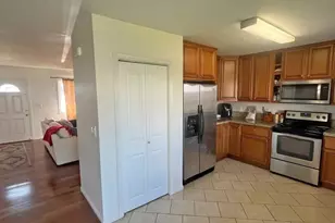 7101 Teasdale Ave, San Diego, CA 92122 - Photo 5