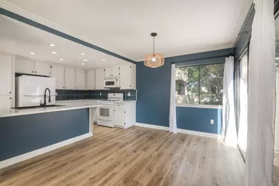 371 N Melrose Drive #D, Vista, CA 92083 - Photo 11