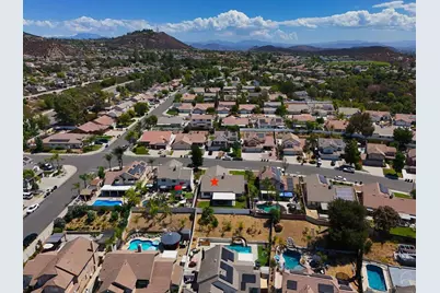 39785 Spinning Wheel Drive, Murrieta, CA 92562 - Photo 35