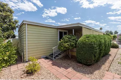 211 N Citrus Avenue #214, Escondido, CA 92027 - Photo 7