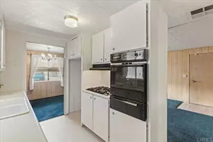 211 N Citrus Ave, Escondido, CA 92027 - Photo 15