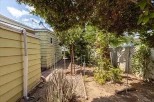 211 N Citrus Ave, Escondido, CA 92027 - Photo 3