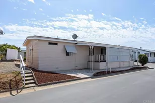 1010 E Bobier Dr, Vista, CA 92084 - Photo 33