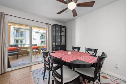 368 Hemlock Ave, Carlsbad, CA 92008 - Photo 11