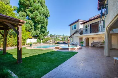 6817 Vianda Ct Court, Carlsbad, CA 92009 - Photo 47