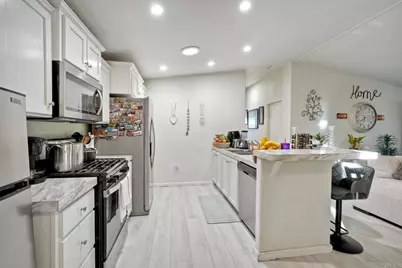 2700 E Valley Park Way #81, Escondido, CA 92027 - Photo 7