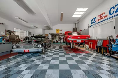 1541 Lauralynn Place, Oceanside, CA 92054 - Photo 9