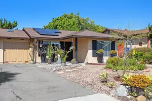 1529 Temple Heights Dr, Oceanside, CA 92056 - Photo 3