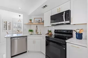 12152 Royal Birkdale Row, San Diego, CA 92128 - Photo 7