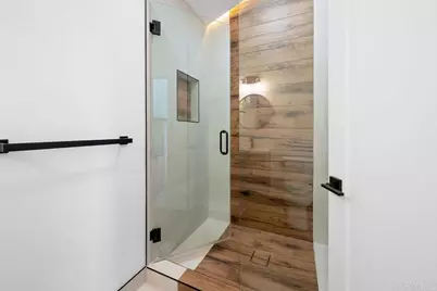 1104 N Grass Valley Rd, Lake Arrowhead, CA 92352 - Photo 19