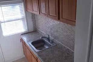 10407 Pontiac St, Oakland, CA 94603 - Photo 15