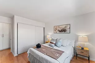 6330 Genesee Ave, San Diego, CA 92122 - Photo 5