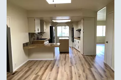 29056 Via Playa Del Rey, Murrieta, CA 92563 - Photo 9