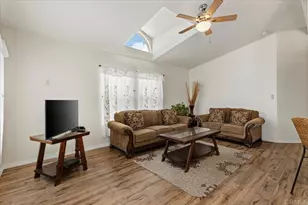 176 Flicker Ln, Oceanside, CA 92057 - Photo 3