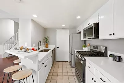 7012 Goldenrod Way, Carlsbad, CA 92011 - Photo 11