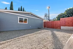 2839 Emerald Dr, Oceanside, CA 92056 - Photo 21