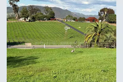 1851 E Mission Road, Fallbrook, CA 92028 - Photo 7