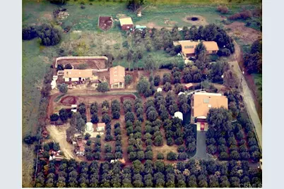 30136 Rolling Hills Drive, Valley Center, CA 92082 - Photo 43