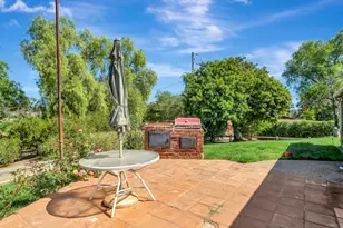 30136 Rolling Hills Dr, Valley Center, CA 92082 - Photo 19