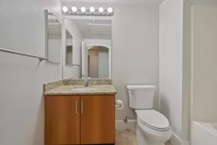 550 Park Blvd, San Diego, CA 92101 - Photo 13