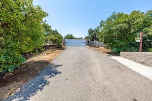 2125 Puerto Del Mundo, Fallbrook, CA 92028 - Photo 9