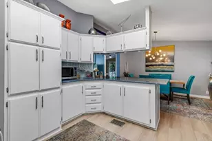 8975 Lawrence Welk Dr, Escondido, CA 92026 - Photo 11