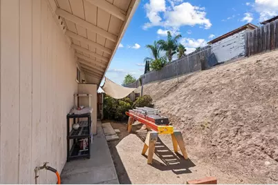 8046 48 Sarawak Drive, Lemon Grove, CA 91945 - Photo 7