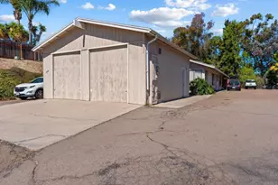 8046-48 Sarawak Dr, Lemon Grove, CA 91945 - Photo 27