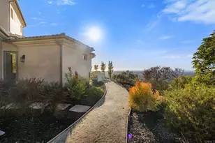 7795 Camino De Arriba, Rancho Santa Fe, CA 92067 - Photo 5