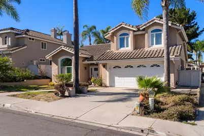 633 Cantara Ln, Vista, CA 92081 - Photo 3