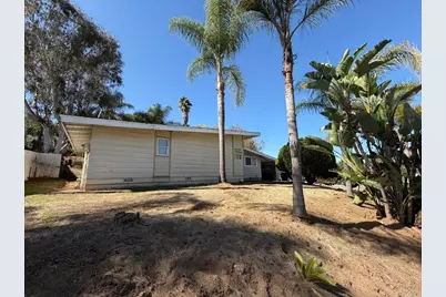 209 Civic Center Drive, Vista, CA 92084 - Photo 5