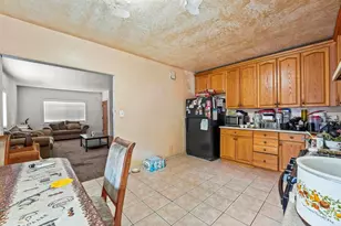 127 W 5th Ave, Escondido, CA 92025 - Photo 7