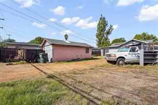 127 W 5th Ave, Escondido, CA 92025 - Photo 19