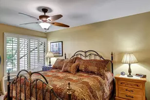 1091 Shadowridge Dr, Vista, CA 92081 - Photo 13