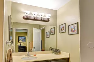 1091 Shadowridge Dr, Vista, CA 92081 - Photo 19