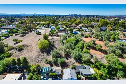 502 E Elder Street, Fallbrook, CA 92028 - Photo 15