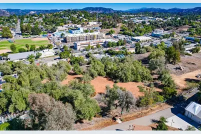 502 E Elder Street, Fallbrook, CA 92028 - Photo 23