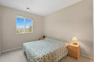 6901 Tourmaline Pl, Carlsbad, CA 92009 - Photo 33