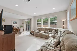 6901 Tourmaline Pl, Carlsbad, CA 92009 - Photo 9