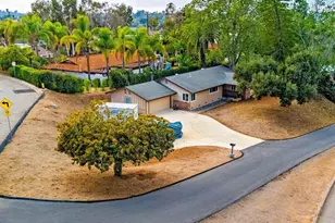 213 Beaumont Dr, Vista, CA 92084 - Photo 1