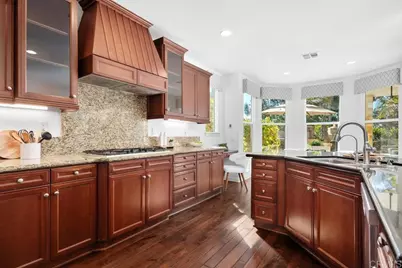 6777 Lonicera, Carlsbad, CA 92011 - Photo 19