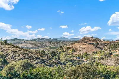 1589 Aldorado Drive, Vista, CA 92084 - Photo 7