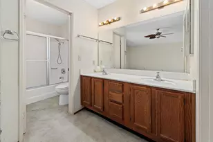 2992 Lexington Cir, Carlsbad, CA 92010 - Photo 25