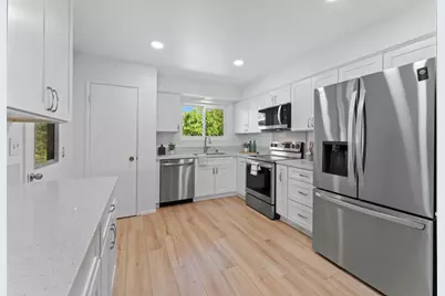 25768 Roanoke Road, Sun City, CA 92586 - Photo 7