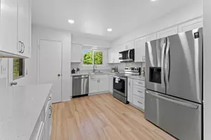 25768 Roanoke Rd, Sun City, CA 92586 - Photo 7