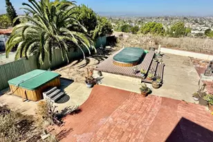 880 Crestview Rd, Vista, CA 92081 - Photo 5