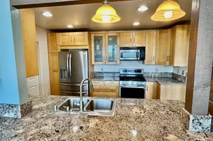 880 Crestview Rd, Vista, CA 92081 - Photo 7